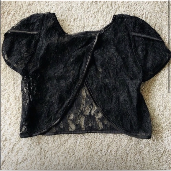 Bebe Black Lace Crop Top Size Small - Picture 2 of 5
